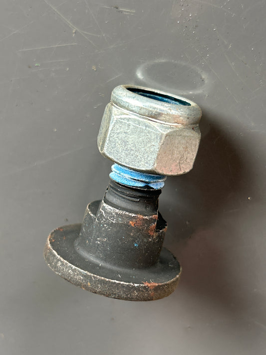 Kuhn/John Deere Blade Holder Bolt