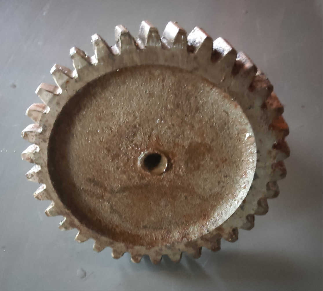 USED Disc Drive Gear 1 For Kuhn GMD 44, 55, 66 Disc Mower