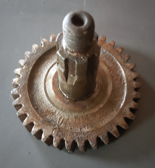 USED Disc Drive Gear 1 For Kuhn GMD 44, 55, 66 Disc Mower